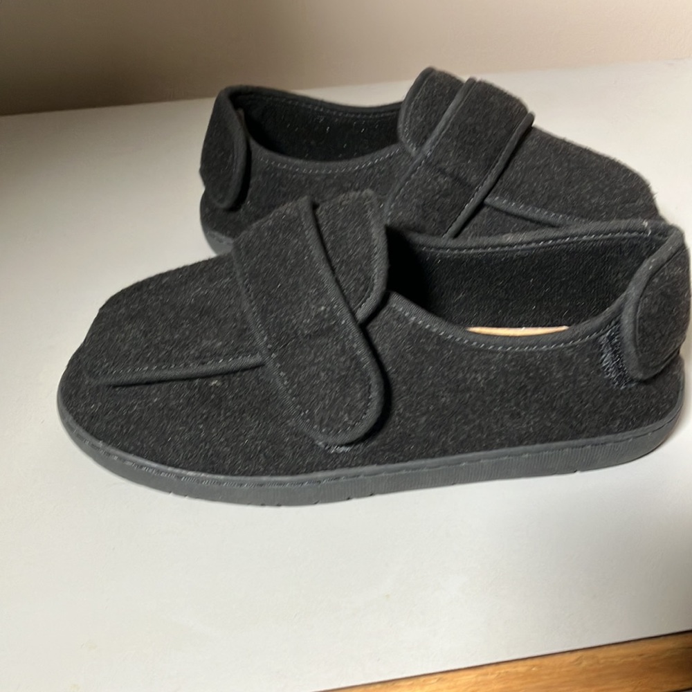 Foamtreads Slippers Physician L2 Black Velcro adjustable size 6.5
